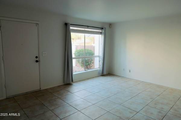 Phoenix, AZ 85022,13204 N 3RD Way