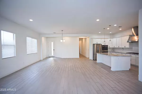 Phoenix, AZ 85042,9414 S 7TH Place