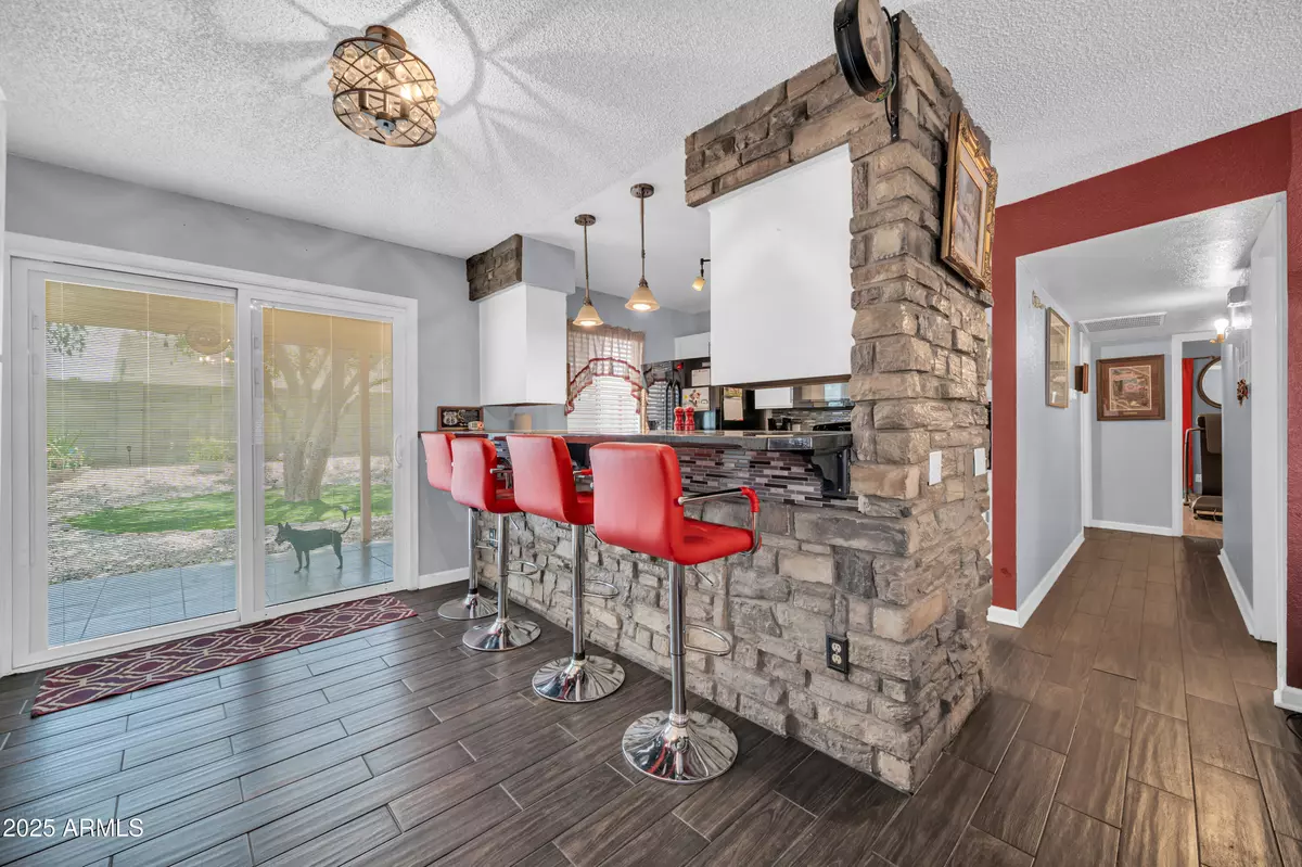 Phoenix, AZ 85027,21057 N 34TH Drive