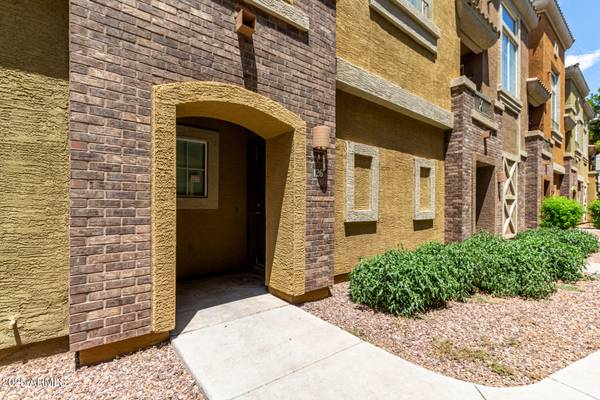 18250 N CAVE CREEK Road N #126, Phoenix, AZ 85032