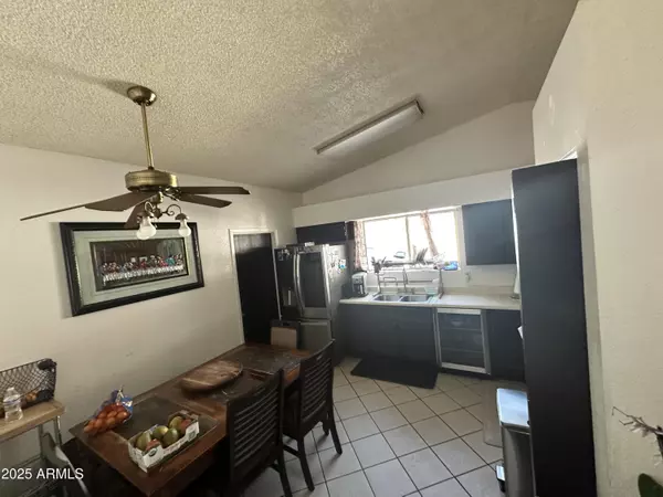 Chandler, AZ 85225,876 S NEBRASKA Street #10