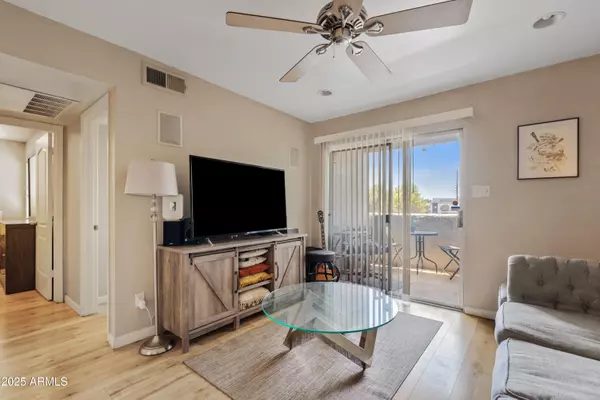 Phoenix, AZ 85014,4410 N LONGVIEW Avenue #224