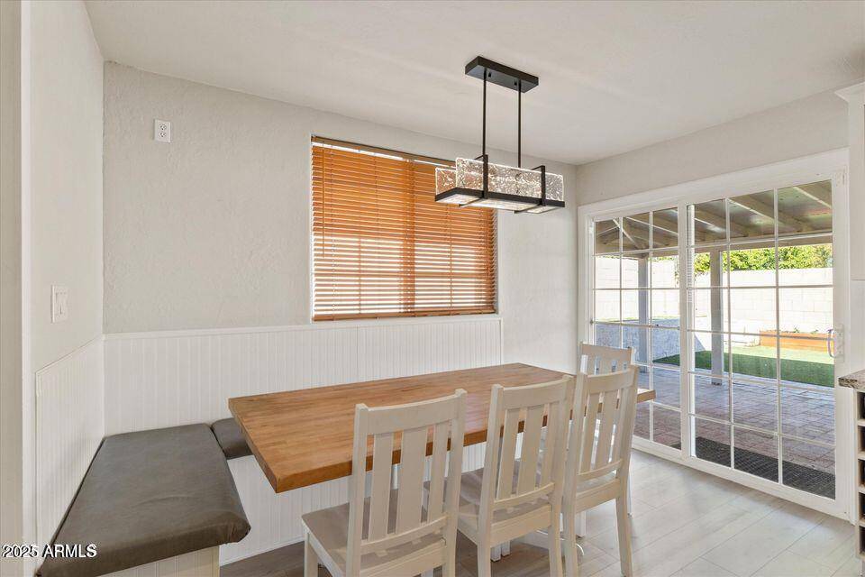 Phoenix, AZ 85028,2366 E SHEA Boulevard