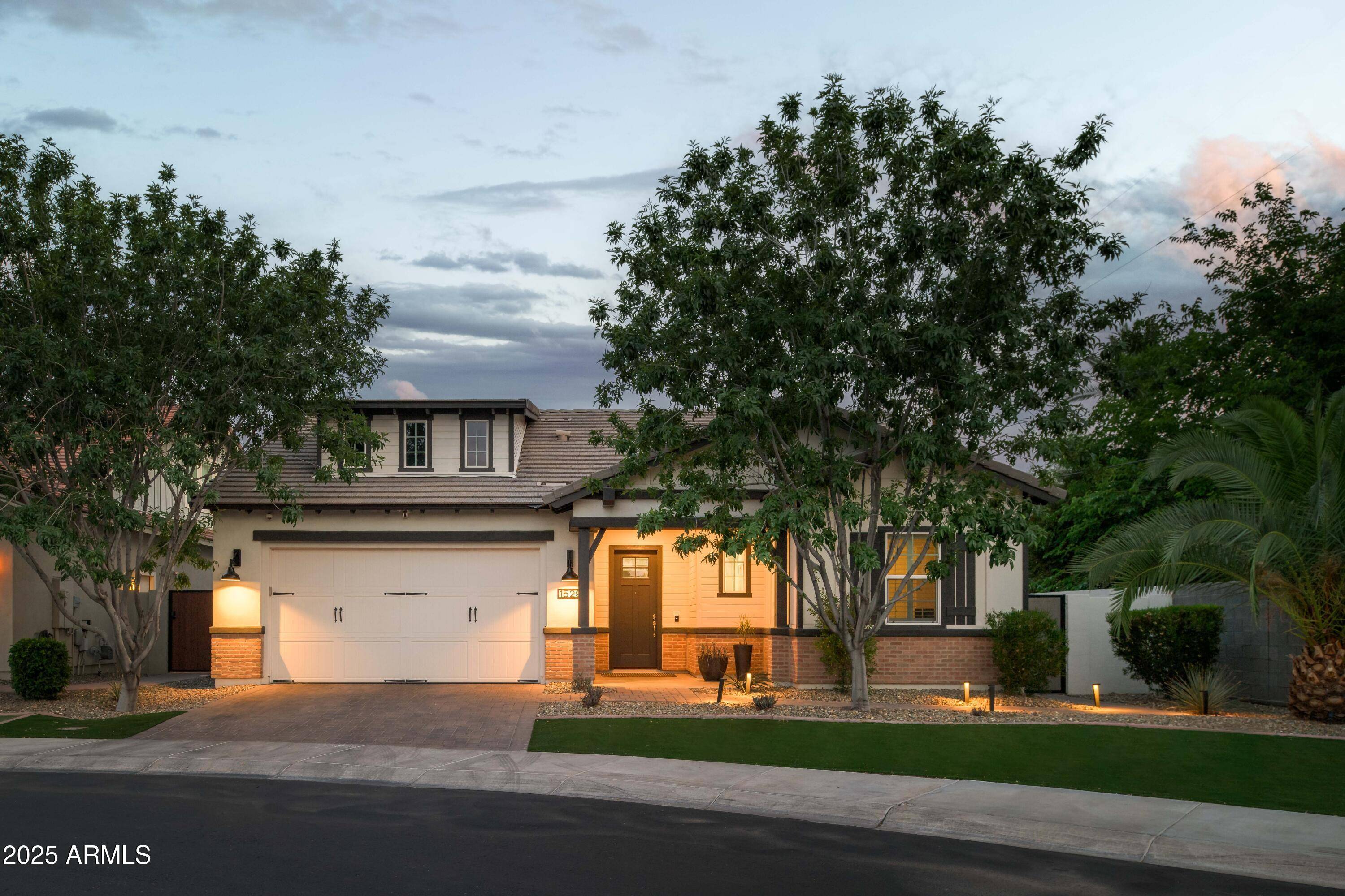 Phoenix, AZ 85021,1529 W State Avenue