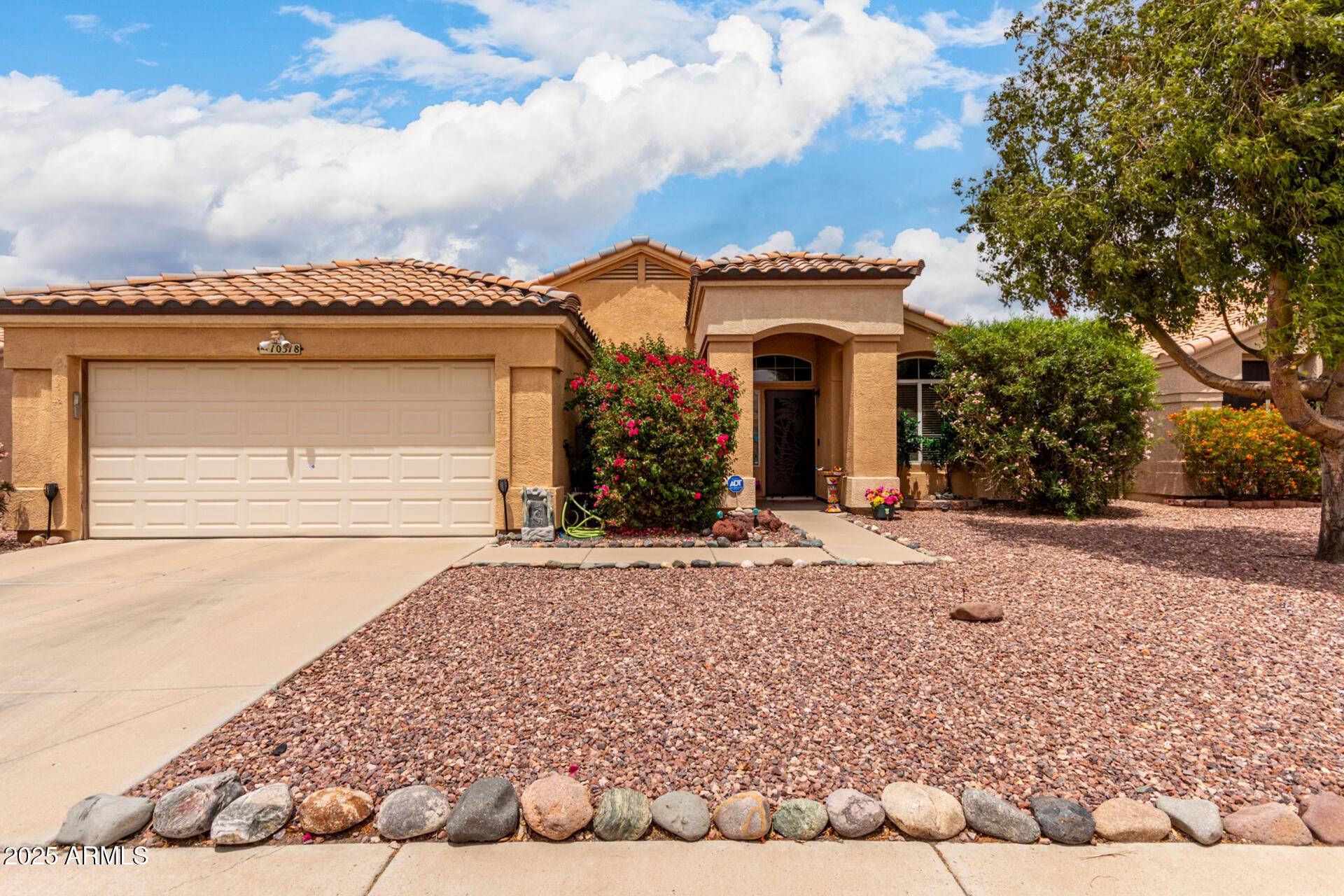 10318 W SAN JUAN Avenue, Glendale, AZ 85307