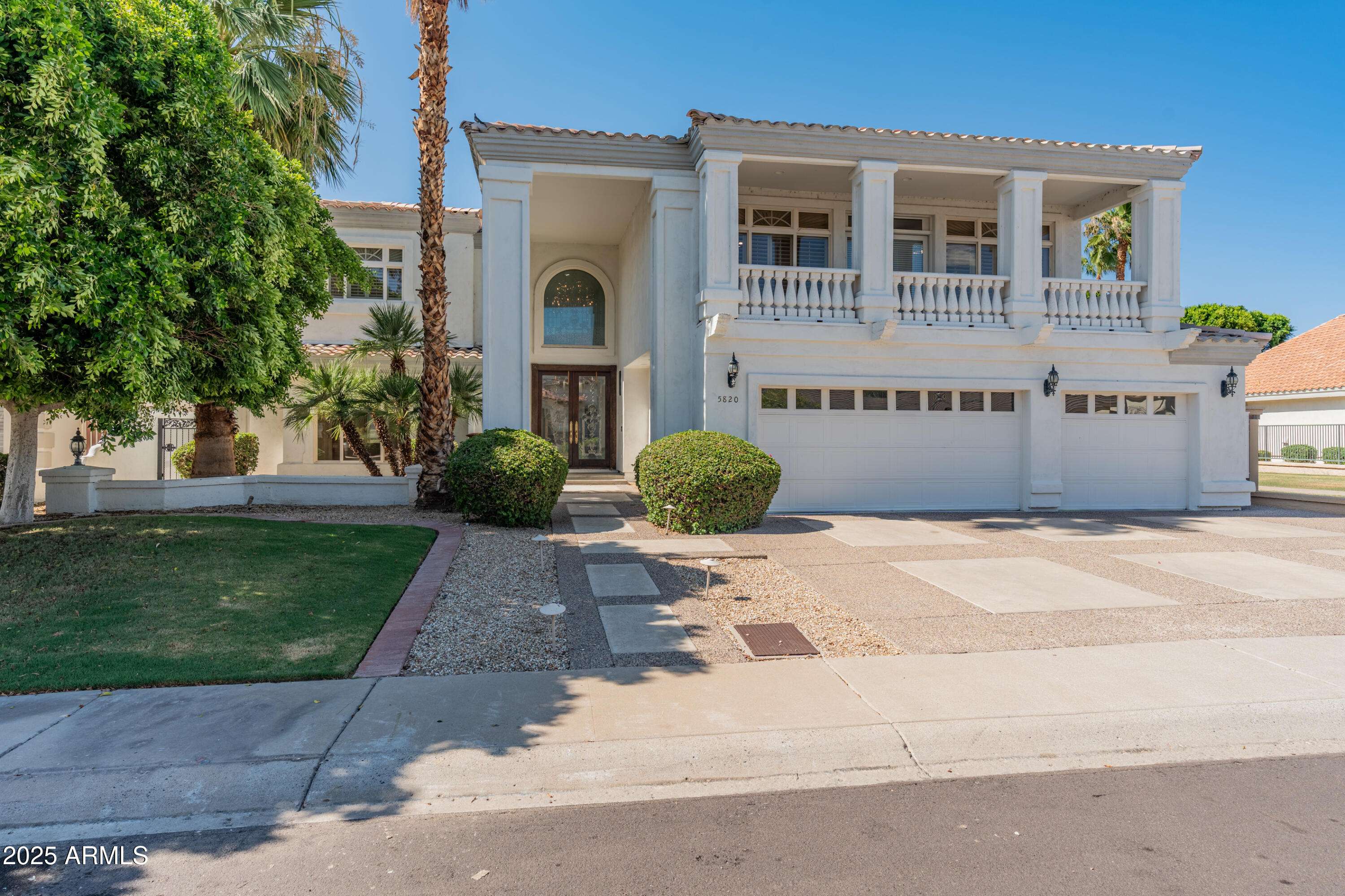 5820 W DEL LAGO Circle, Glendale, AZ 85308