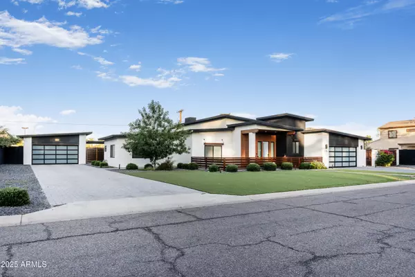 Phoenix, AZ 85008,2215 N 38TH Way