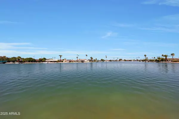 13853 N BUCCANEER Way, Sun City, AZ 85351