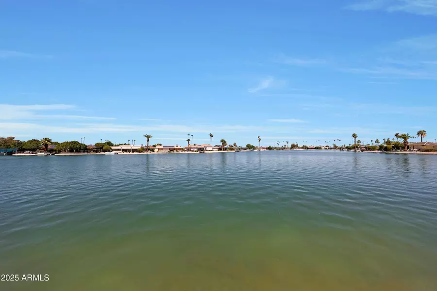 13853 N BUCCANEER Way, Sun City, AZ 85351