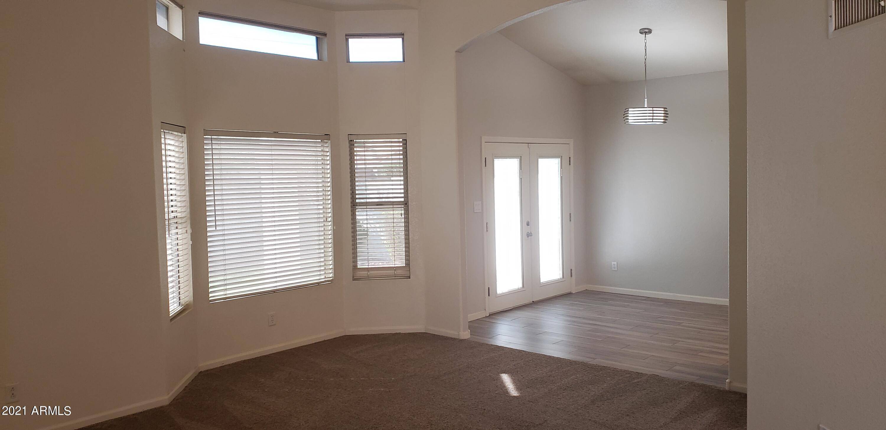 Tempe, AZ 85283,1027 E BRENTRUP Drive