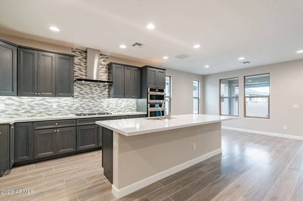 Queen Creek, AZ 85140,331 E CITRUS HOLLOW Way