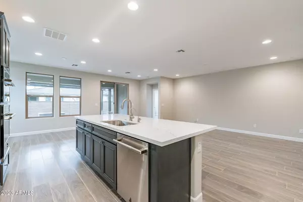 Queen Creek, AZ 85140,331 E CITRUS HOLLOW Way