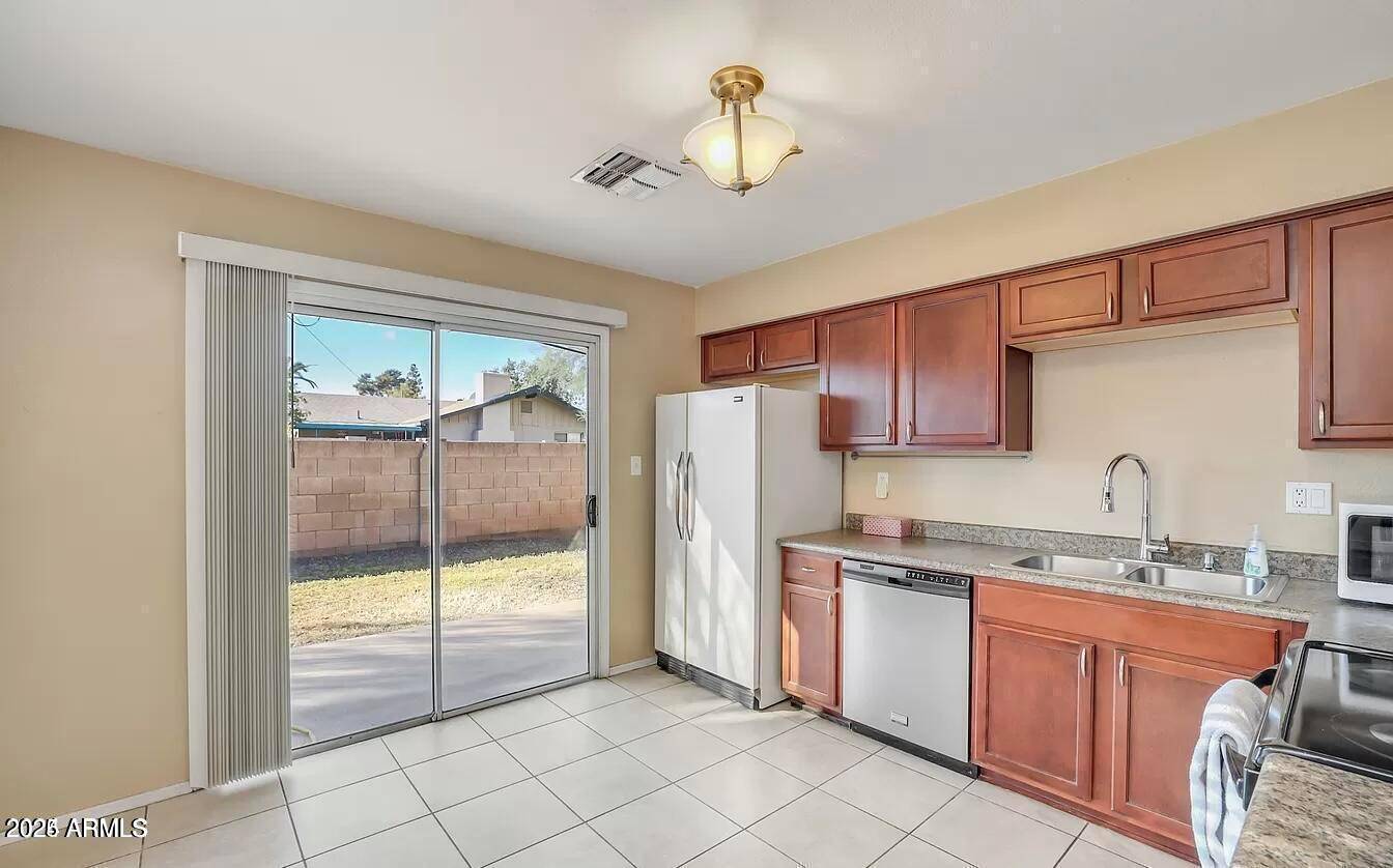 1401 E EL PARQUE Drive, Tempe, AZ 85282