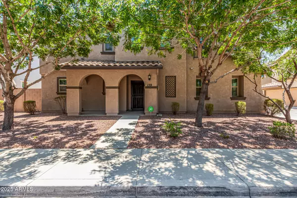 139 E BLUEJAY Drive, Chandler, AZ 85286