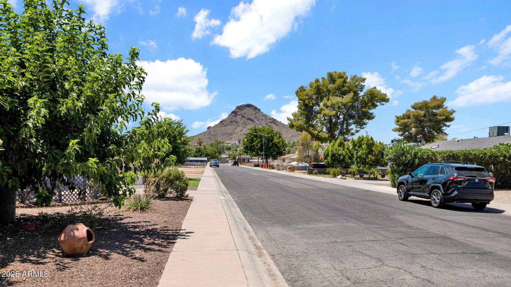 Phoenix, AZ 85022,2249 E HILLERY Drive