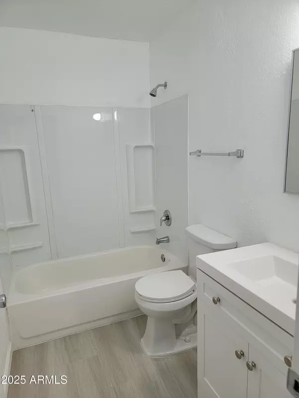 Tempe, AZ 85288,621 E PAPAGO Drive