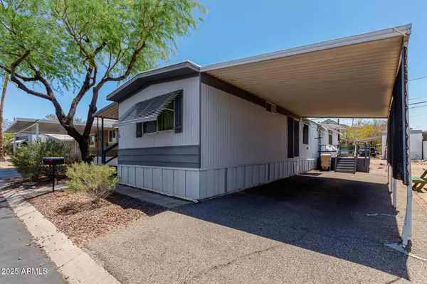 Phoenix, AZ 85020,10401 N CAVE CREEK Road #12