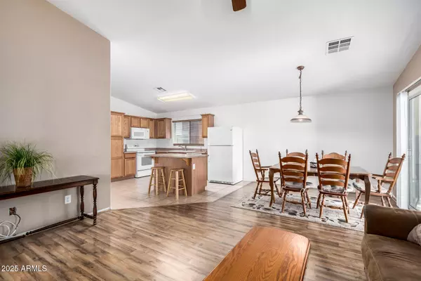 Buckeye, AZ 85326,1630 E SILVERBIRCH Avenue