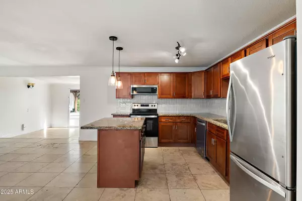 Phoenix, AZ 85032,3630 E FRIESS Drive