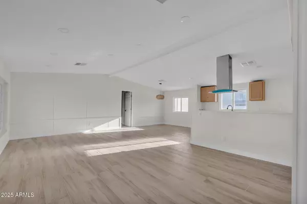 Glendale, AZ 85304,11402 N 50TH Avenue