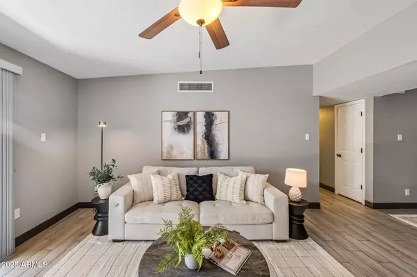 Phoenix, AZ 85016,4635 N 22ND Street #212