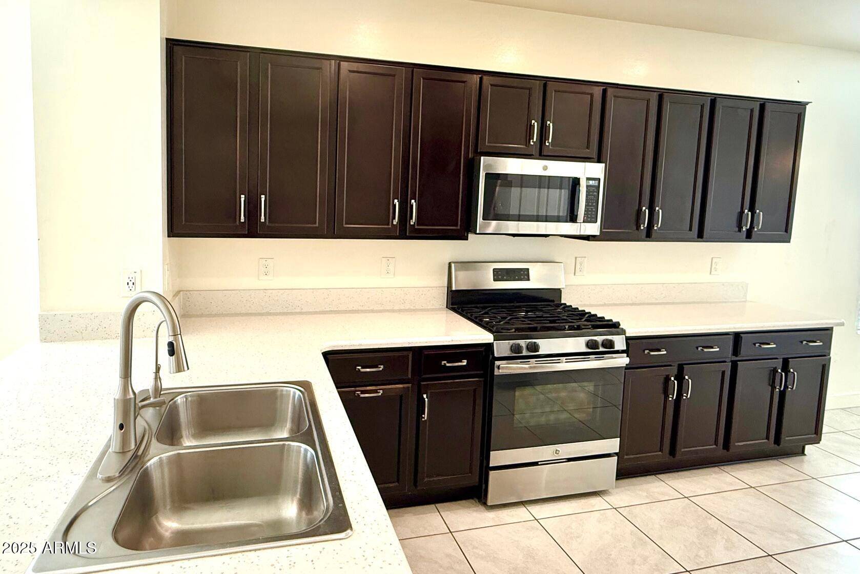 Peoria, AZ 85383,9588 W CASHMAN Drive
