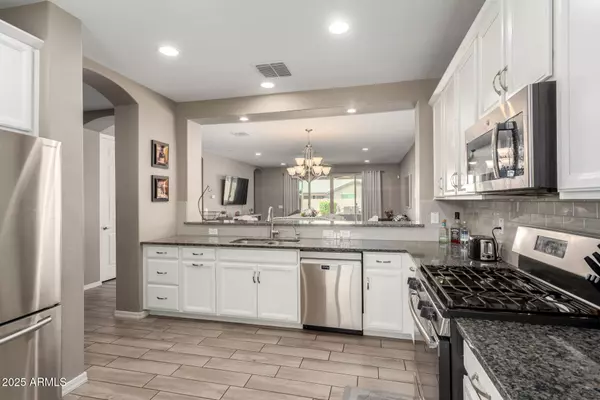 Queen Creek, AZ 85142,20762 E CANARY Way E