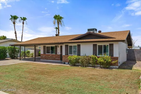 722 N CEDAR Street, Gilbert, AZ 85233