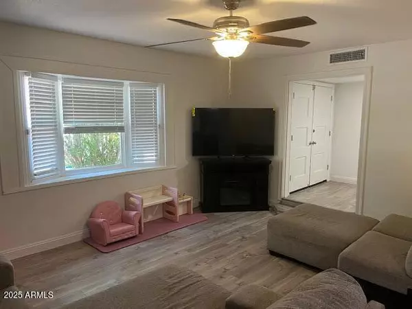 Glendale, AZ 85306,5352 W PORT AU PRINCE Lane