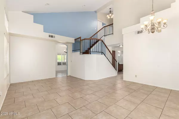 Phoenix, AZ 85042,1946 E ALTA VISTA Road