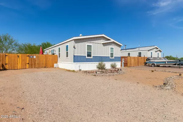 Morristown, AZ 85342,512 W CLAESSENS Drive
