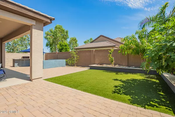 Litchfield Park, AZ 85340,19835 W GLENROSA Avenue