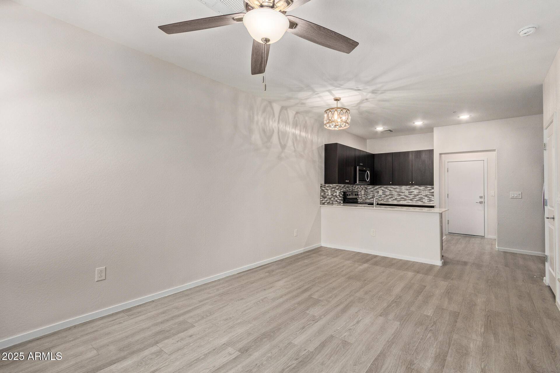Phoenix, AZ 85040,2286 E HIDALGO Avenue