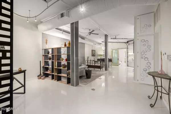 Phoenix, AZ 85004,1326 N CENTRAL Avenue #209