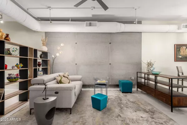 Phoenix, AZ 85004,1326 N CENTRAL Avenue #209