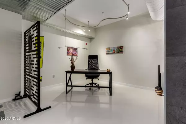 Phoenix, AZ 85004,1326 N CENTRAL Avenue #209