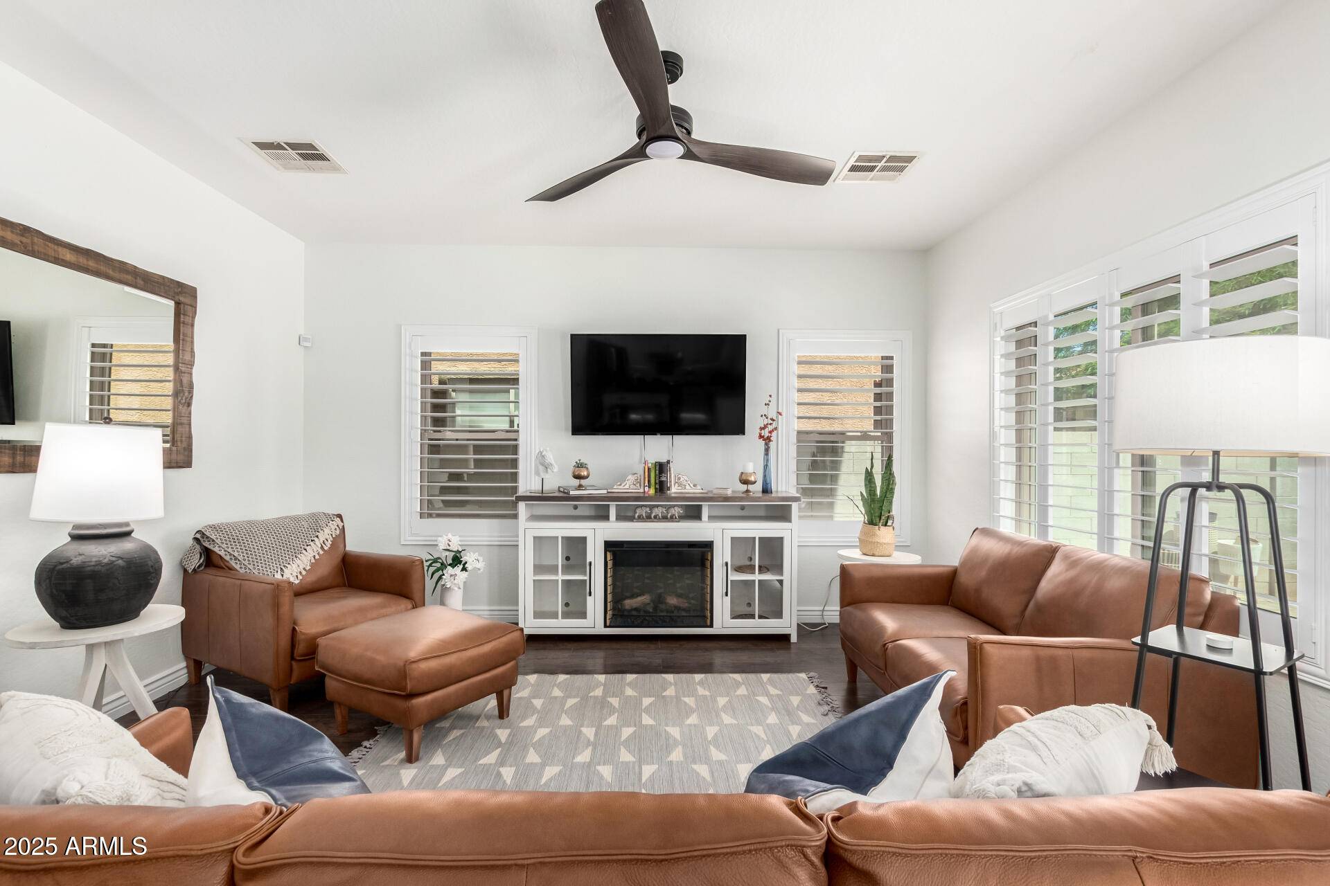 Tolleson, AZ 85353,9143 W ELWOOD Street