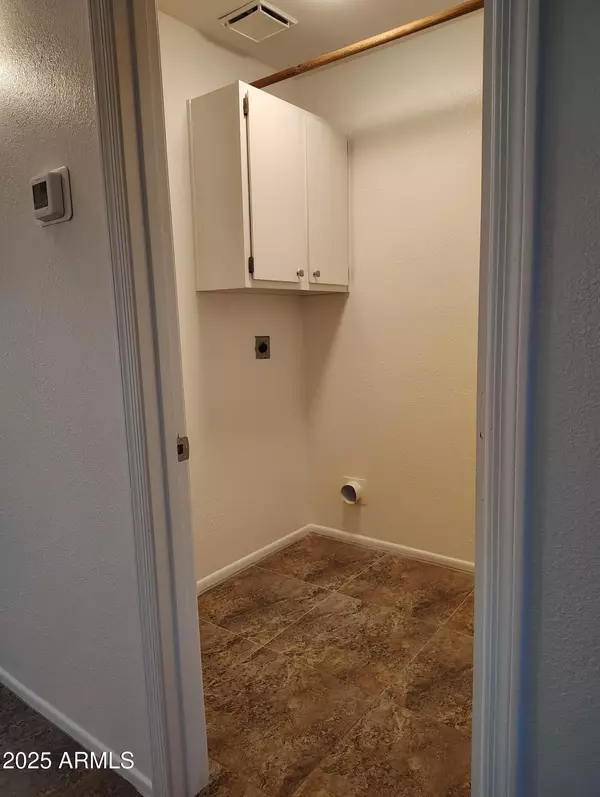 Apache Junction, AZ 85119,2646 S YAVAPAI Road ##3