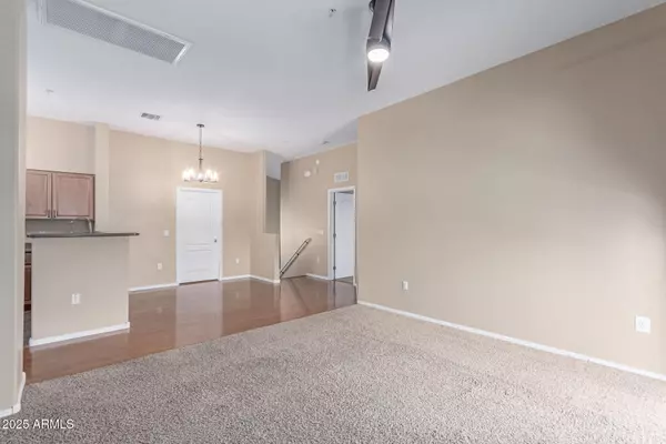 Mesa, AZ 85206,1350 S GREENFIELD Road #2023