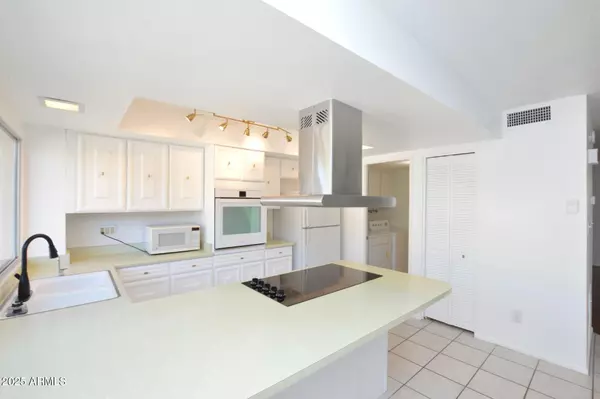 Scottsdale, AZ 85251,4028 N Granite Reef Road