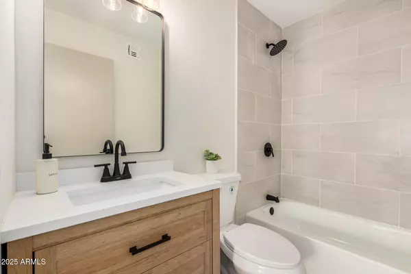 Tempe, AZ 85281,1622 S River Drive