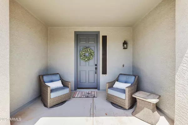 San Tan Valley, AZ 85143,33034 N PEBBLE CREEK Drive