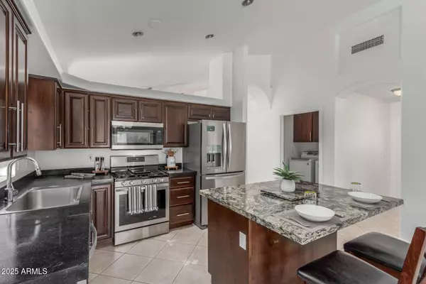 2001 E RENEE Drive, Phoenix, AZ 85024