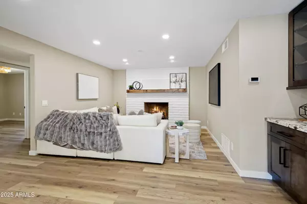 Scottsdale, AZ 85258,8347 E VIA DE DORADO Drive