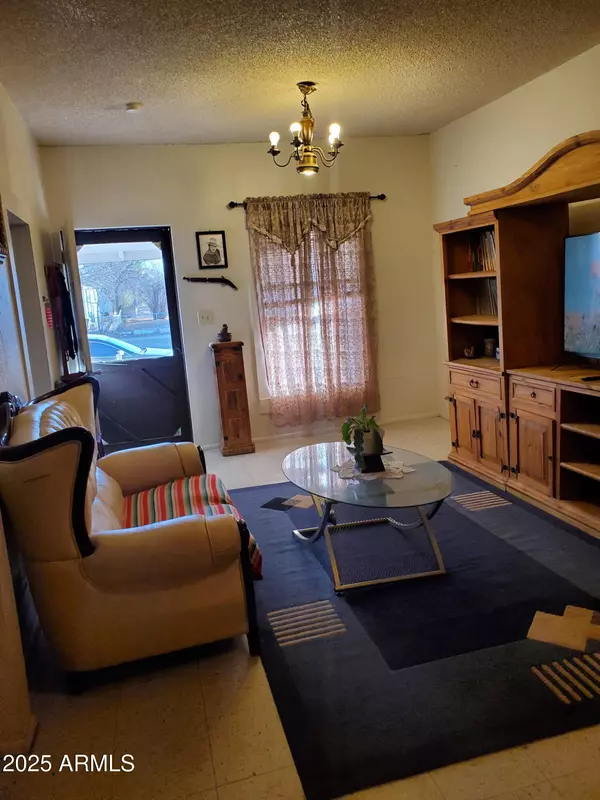 Douglas, AZ 85607,850 E 17TH Street
