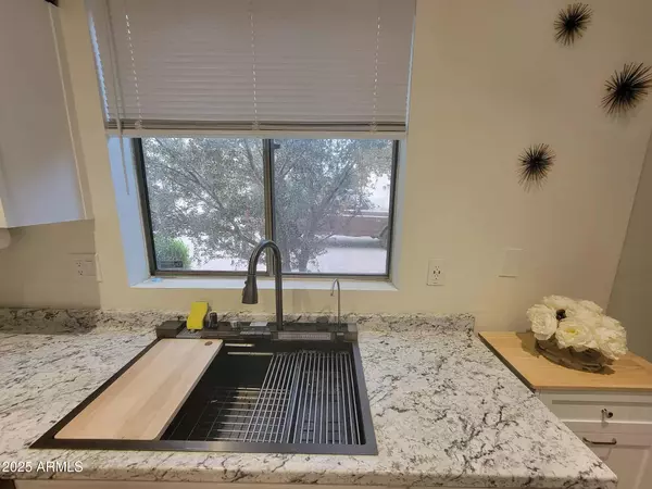 Phoenix, AZ 85042,7514 S 14th Street