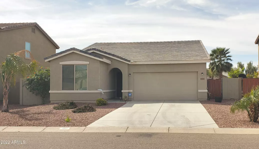 1911 W HALF MOON Circle, San Tan Valley, AZ 85144