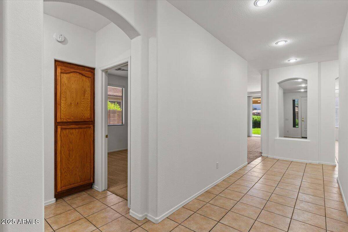 Chandler, AZ 85225,381 N BELL Place