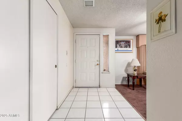 Phoenix, AZ 85042,6429 S 17TH Street