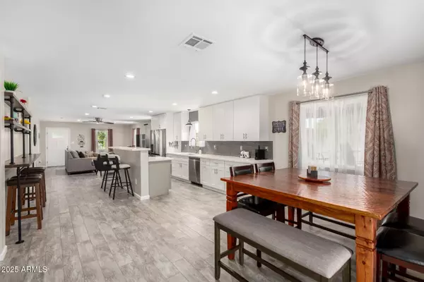 2545 N 15TH Street, Phoenix, AZ 85006